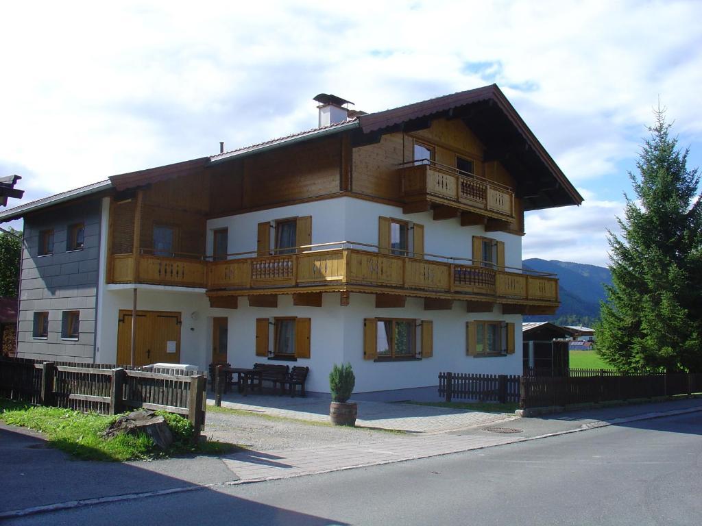 Ferienhaus Resi & Obermoser Kössen Oda fotoğraf